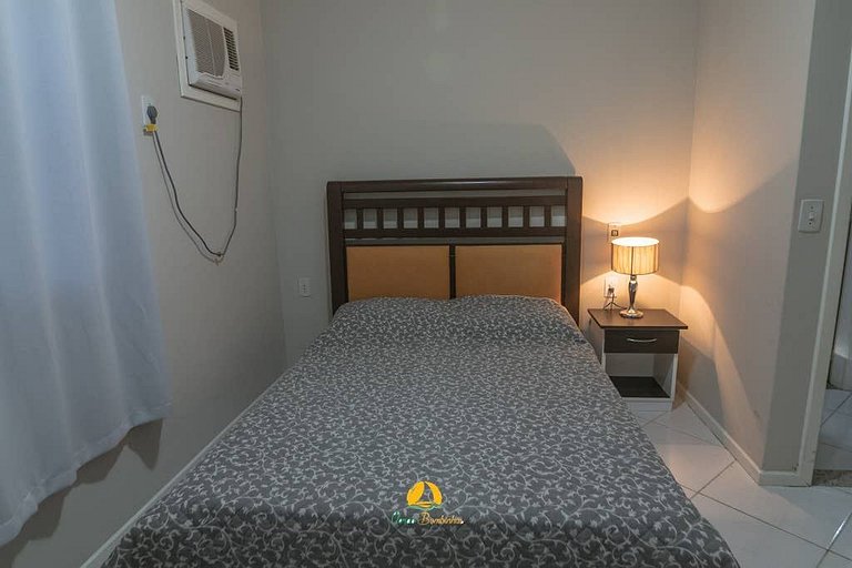 Linda casa em Bombinhas á 200MTS do MAR - WIFI