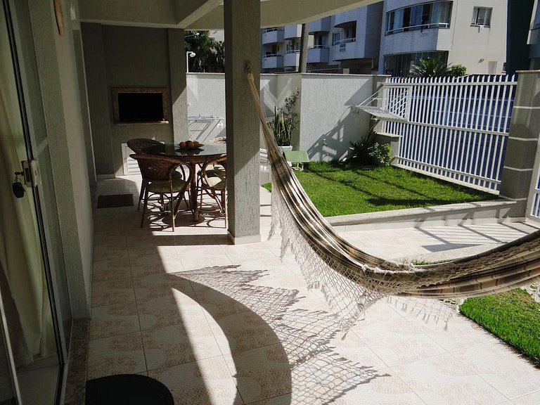 Linda Casa de 03 dormitórios, para até 8 pessoas
