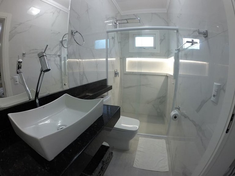 Excelente Apartamento Decorado Centro de Bombinhas
