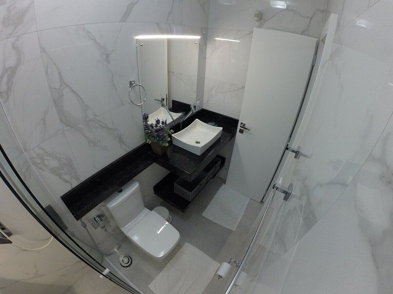 Lindo Apartamento Centro de Bombinhas Alto Padrão