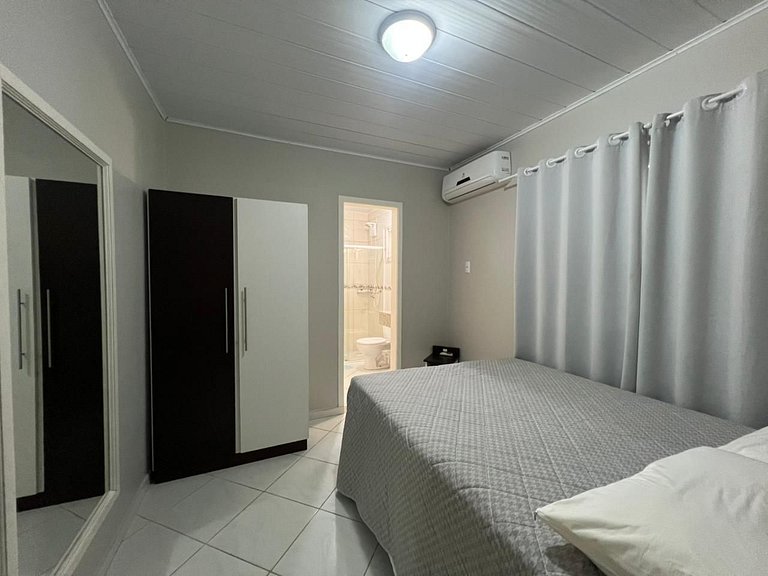 Excelente casa em Bombinhas á 200mts do MAR