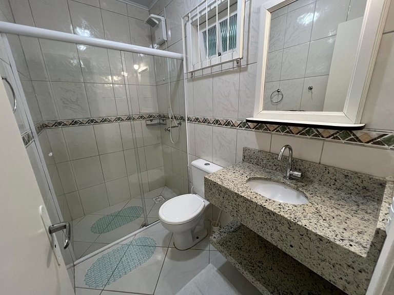 Excelente casa em Bombinhas á 200mts do MAR