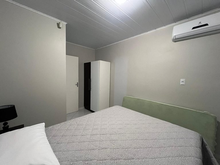 Excelente casa em Bombinhas á 200mts do MAR