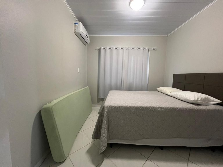 Excelente casa em Bombinhas á 200mts do MAR