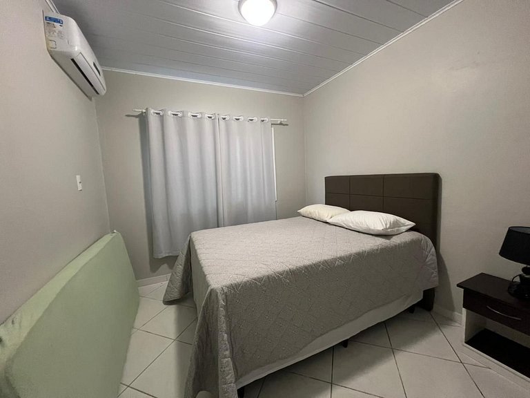 Excelente casa em Bombinhas á 200mts do MAR