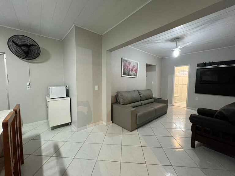 Excelente casa em Bombinhas á 200mts do MAR