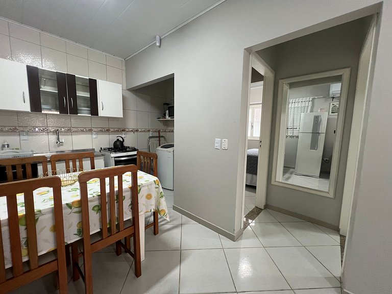 Linda casa em Bombinhas á 200MTS do MAR