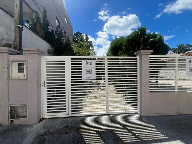 Excelente casa em Bombinhas á 200mts do MAR