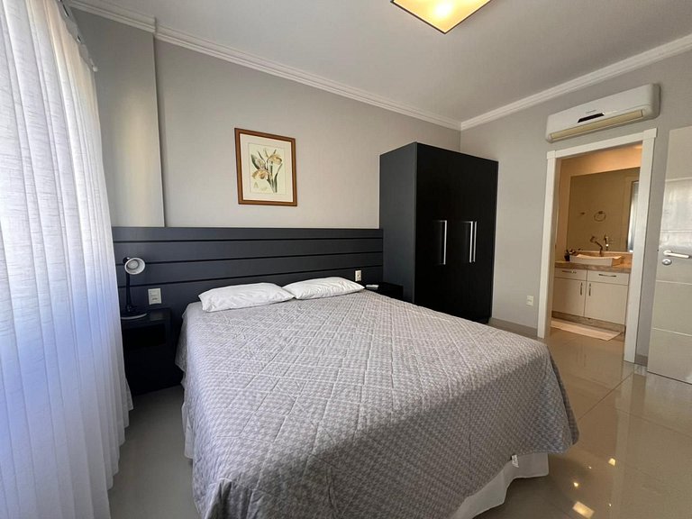 Baia dos Golfinhos 3 dormitórios 206