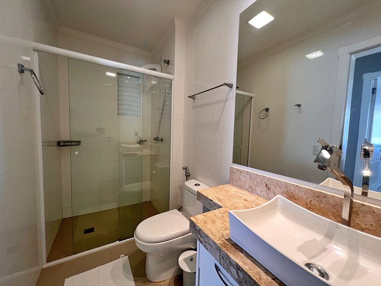 Baia dos Golfinhos 3 dormitórios 206