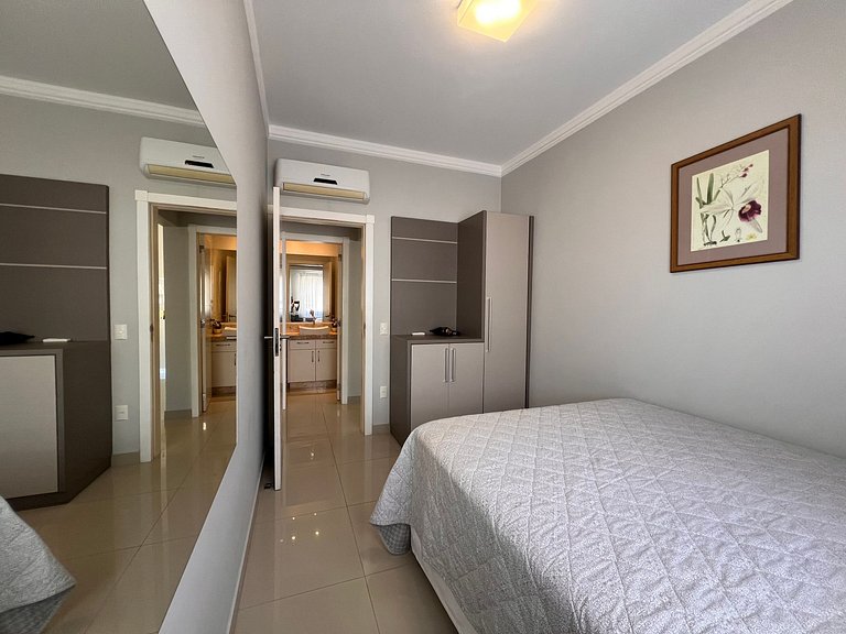 Baia dos Golfinhos 3 dormitórios 206