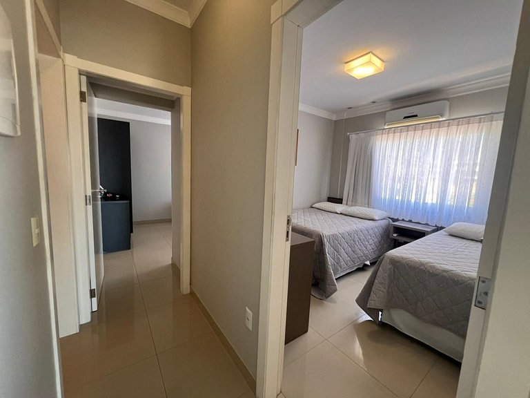 Baia dos Golfinhos 2 dormitórios 302 Frente