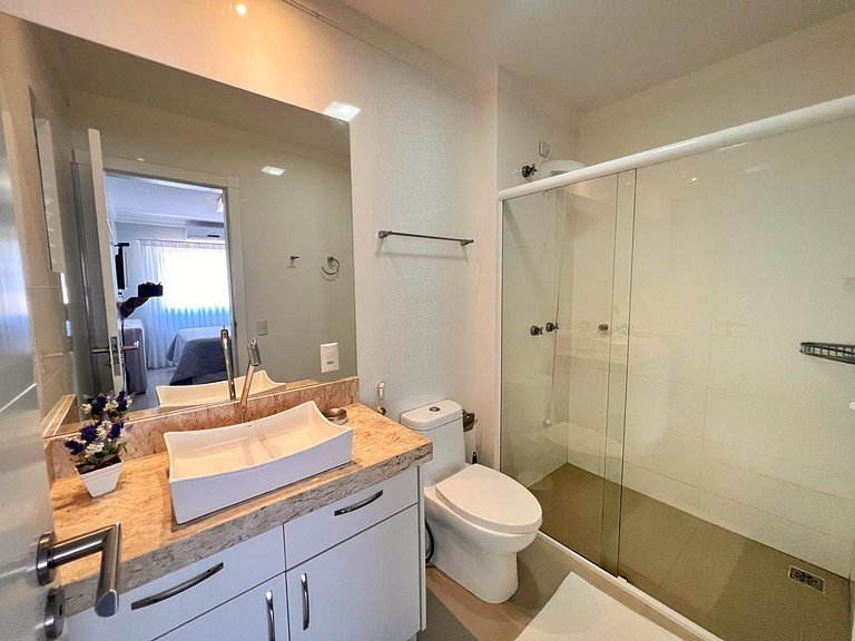 Baia dos Golfinhos 2 dormitórios 302 Frente