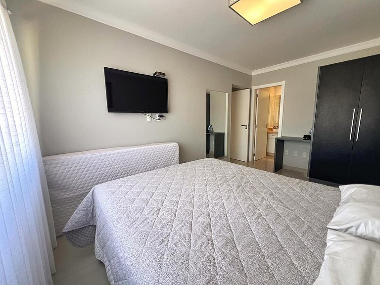 Baia dos Golfinhos 2 dormitórios 302 Frente