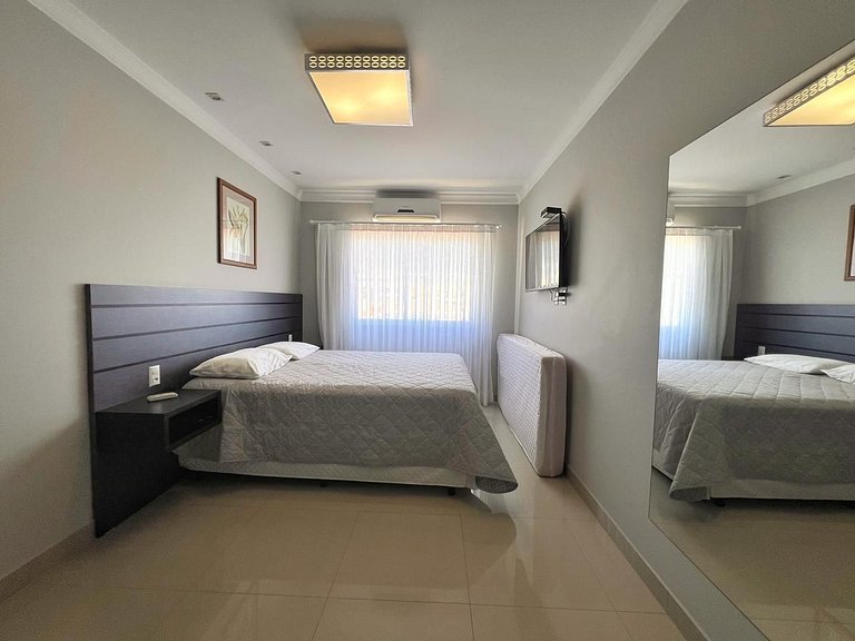 Baia dos Golfinhos 2 dormitórios 302 Frente