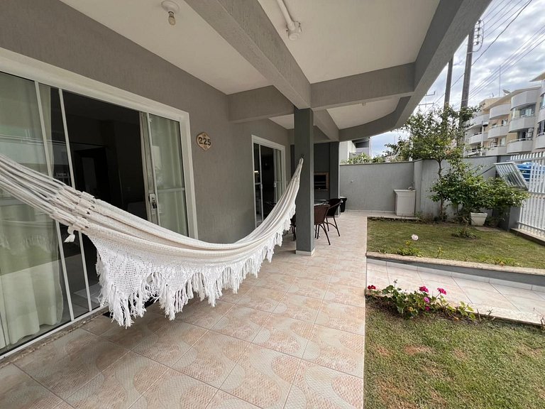 Linda Casa de 03 dormitórios, para até 8 pessoas