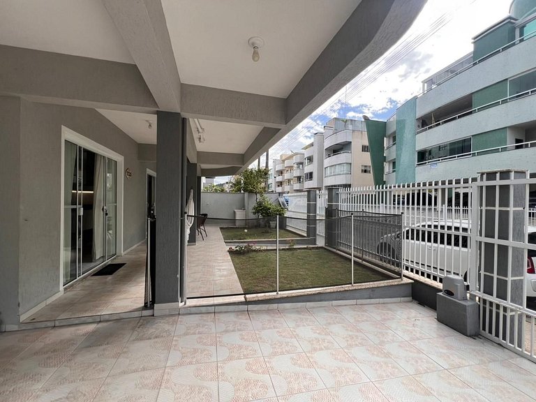 Linda Casa de 03 dormitórios, para até 8 pessoas